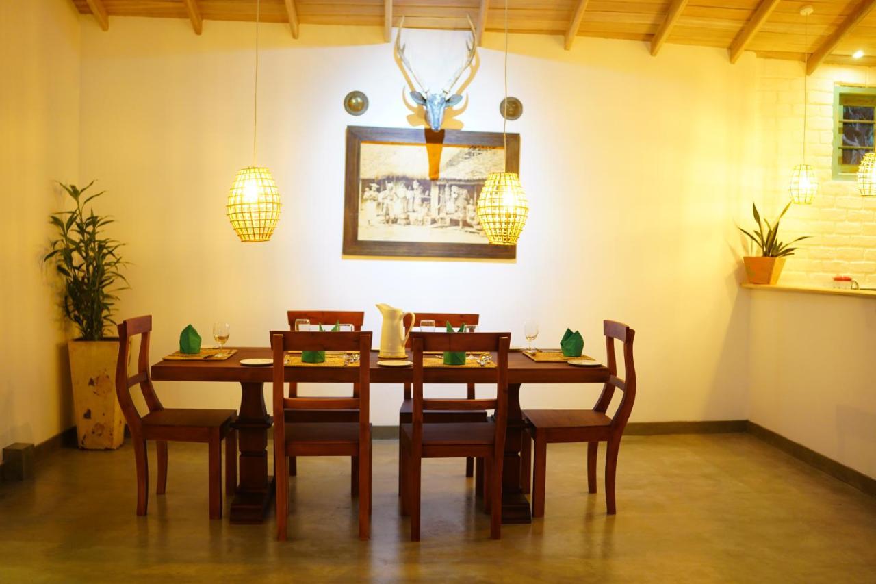 Ronaya Surf Waves Villa ดิคเวลลา ภายนอก รูปภาพ