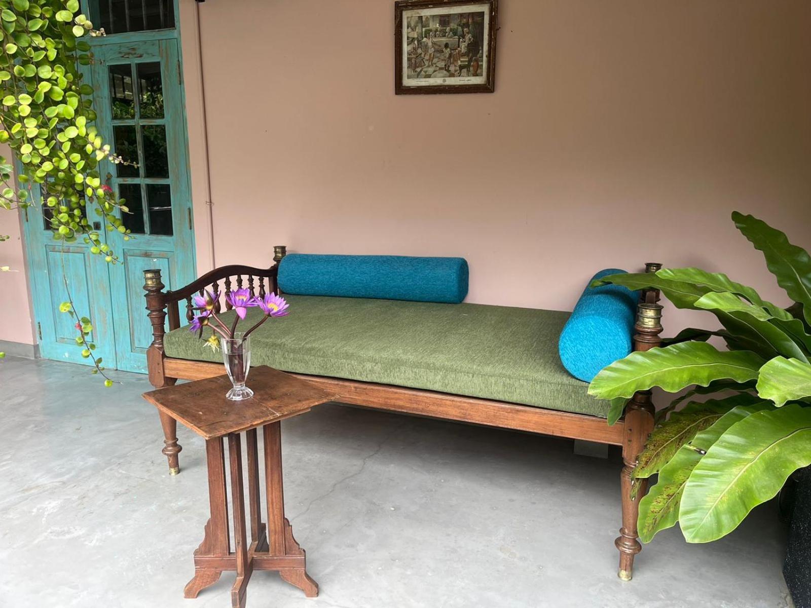 Ronaya Surf Waves Villa ดิคเวลลา ภายนอก รูปภาพ